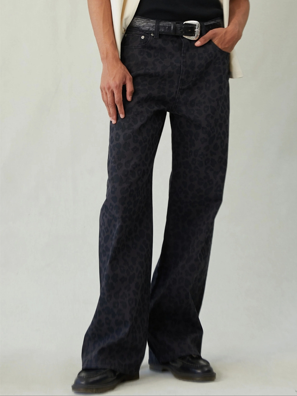Pacsun Blake Extreme Baggy Jeans, Color Leopard Size 31x32